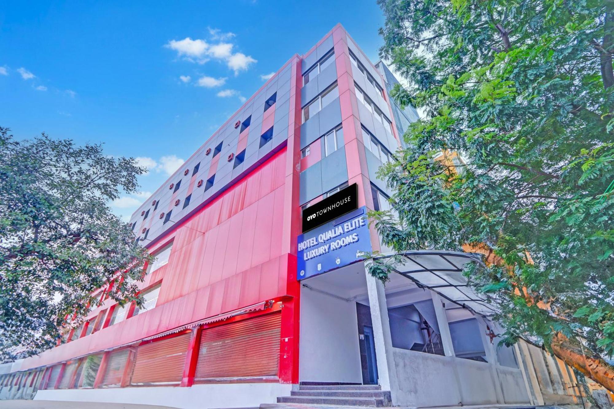 Super Townhouse Qualia Elite S R Nagar Hotel Haidarábád Kültér fotó