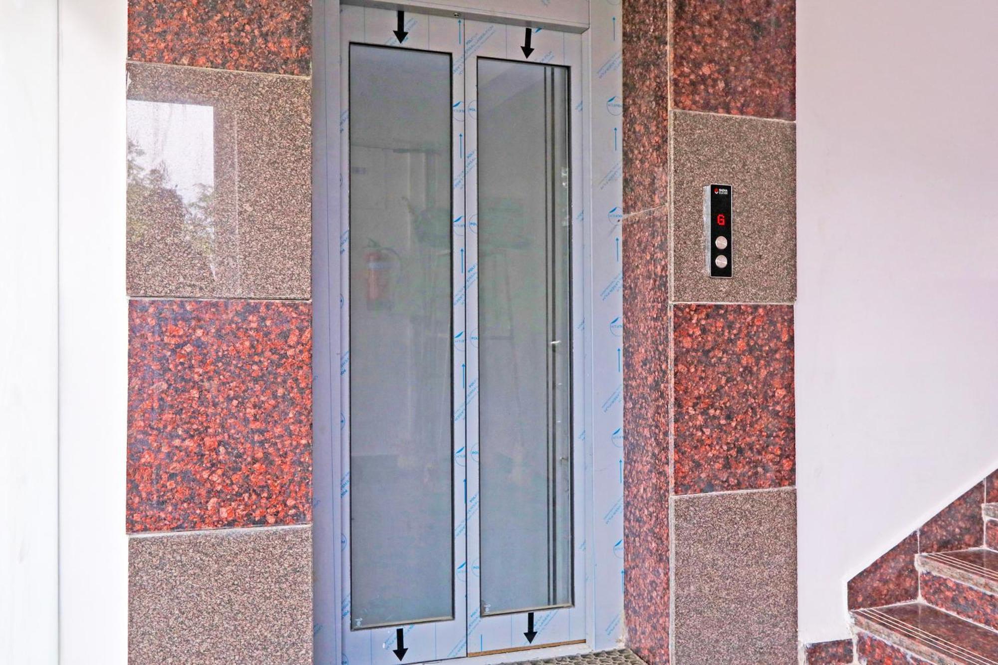 Super Townhouse Qualia Elite S R Nagar Hotel Haidarábád Kültér fotó